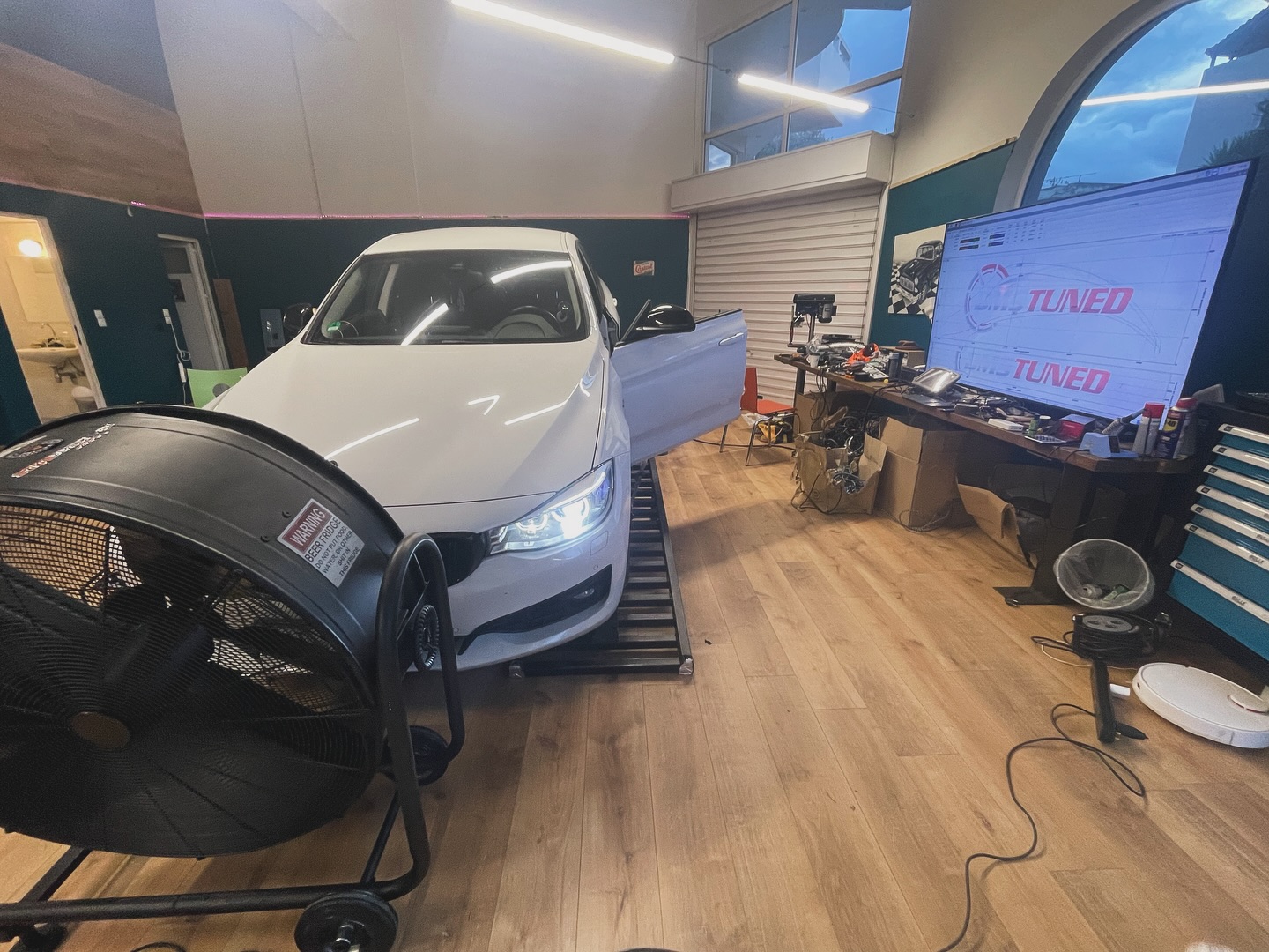 BMW 320 GT Full custom stage 1